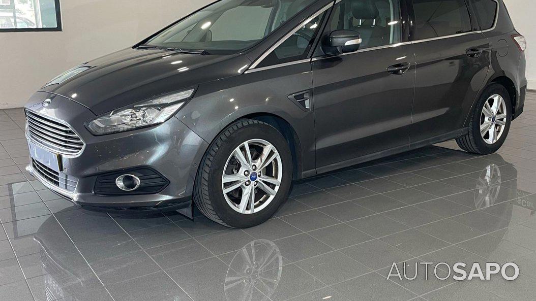 Ford S-Max 2.0 TDCi Titanium S 7L de 2015