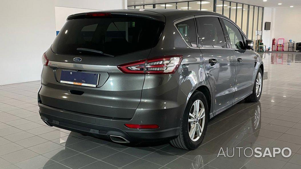 Ford S-Max 2.0 TDCi Titanium S 7L de 2015