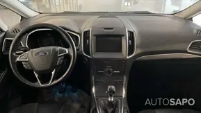 Ford S-Max 2.0 TDCi Titanium S 7L de 2015