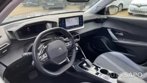 Peugeot 2008 1.2 PureTech Allure Pack EAT8 de 2020