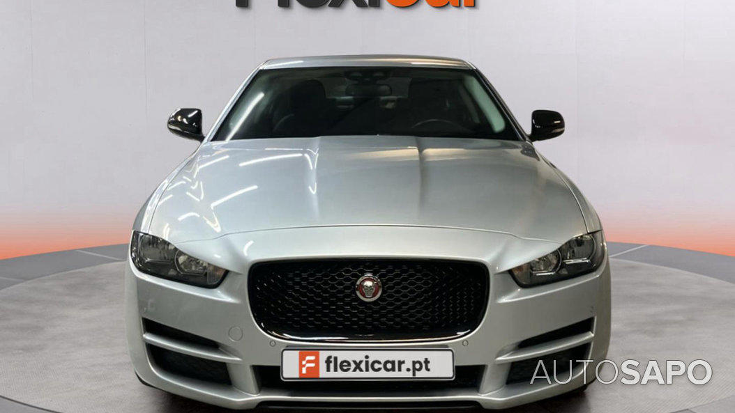 Jaguar XE de 2017