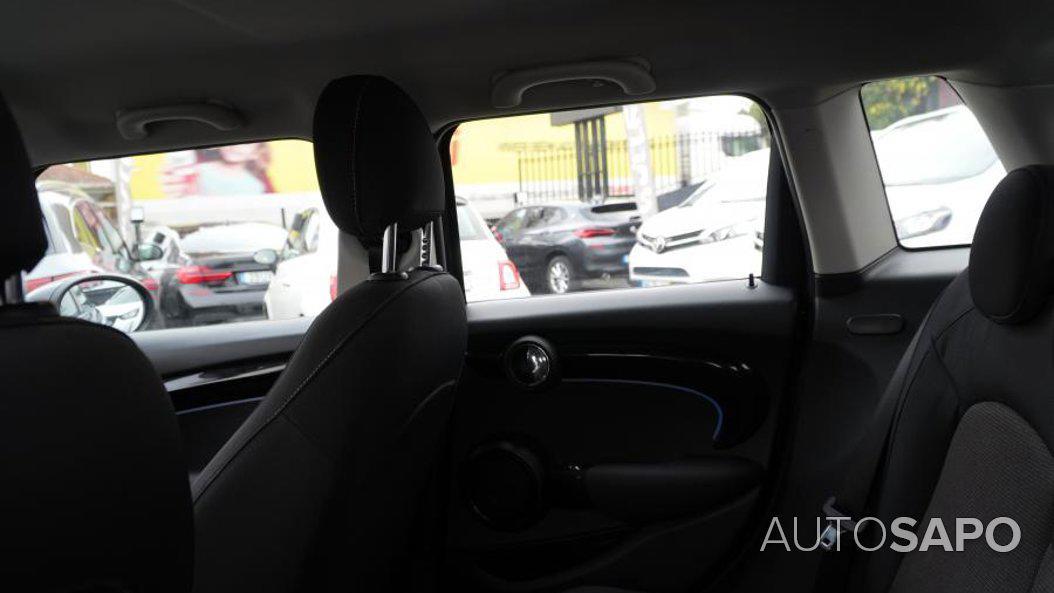 MINI Cooper Auto de 2022