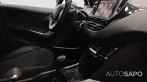 Peugeot 2008 1.2 PureTech Signature de 2019