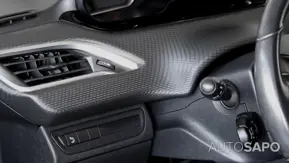 Peugeot 208 1.2 PureTech Style de 2018