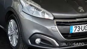 Peugeot 208 1.2 PureTech Style de 2018