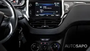 Peugeot 208 1.2 PureTech Style de 2018