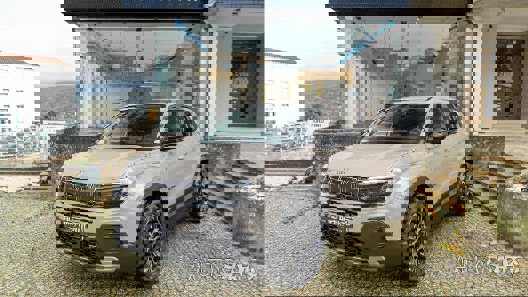 Jeep Avenger 1.2 GSE T3 Altitude de 2024