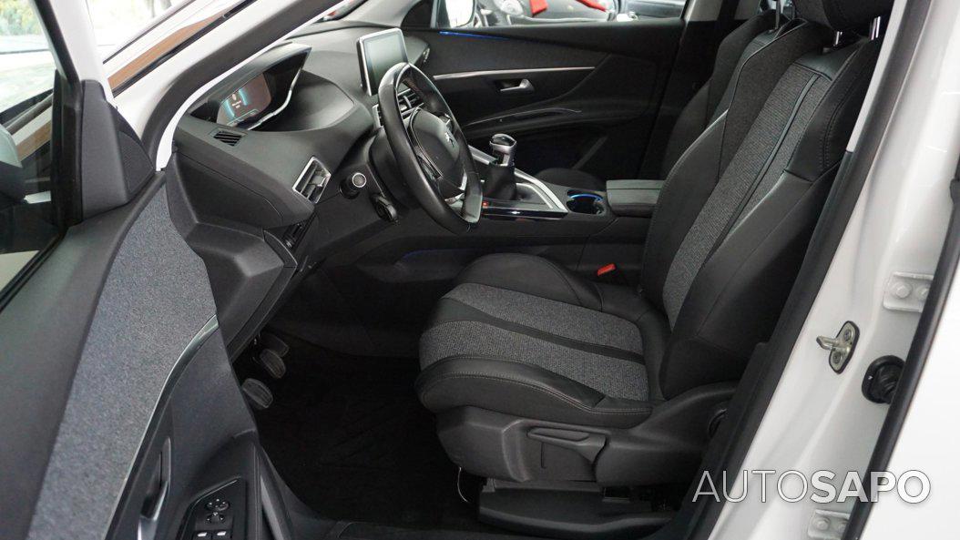 Peugeot 3008 1.2 PureTech Allure de 2017