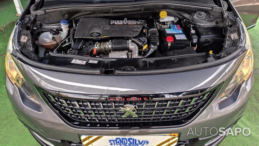 Peugeot 2008 1.6 BlueHDi Style de 2017