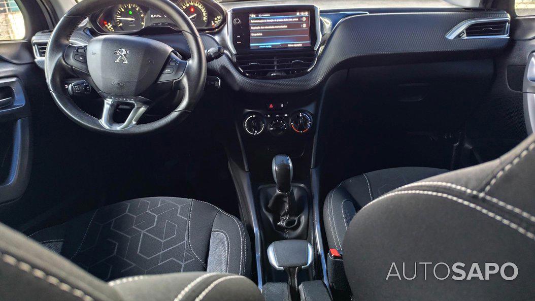 Peugeot 2008 1.6 BlueHDi Style de 2017