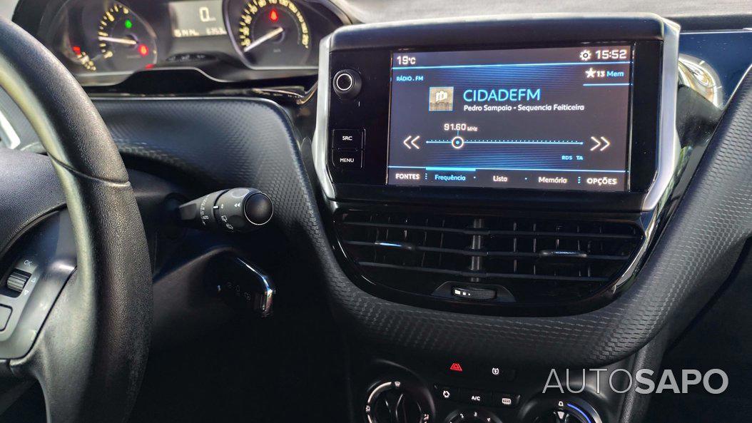 Peugeot 2008 1.6 BlueHDi Style de 2017