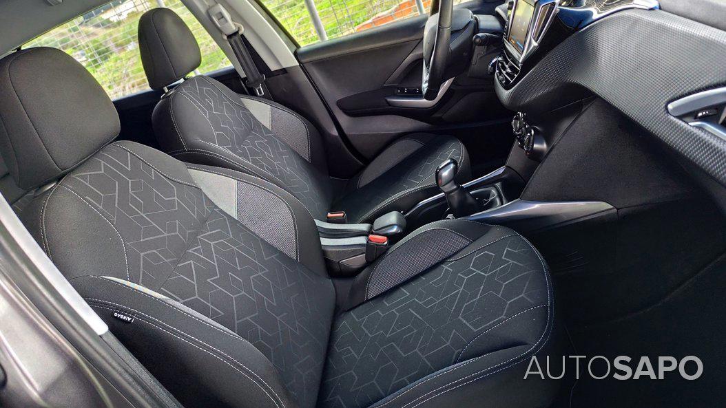 Peugeot 2008 1.6 BlueHDi Style de 2017