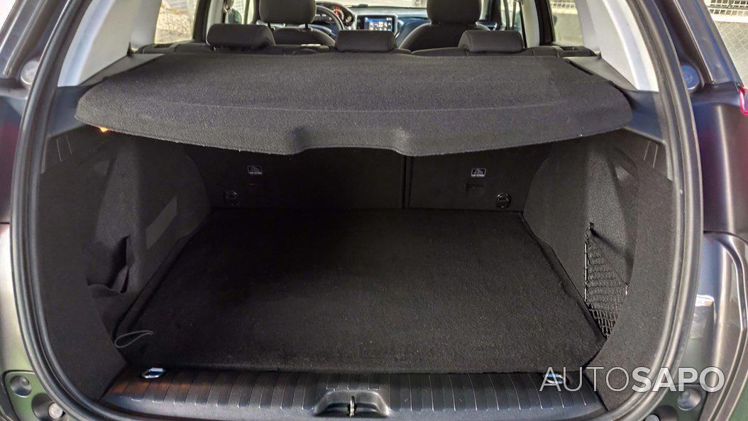 Peugeot 2008 1.6 BlueHDi Style de 2017