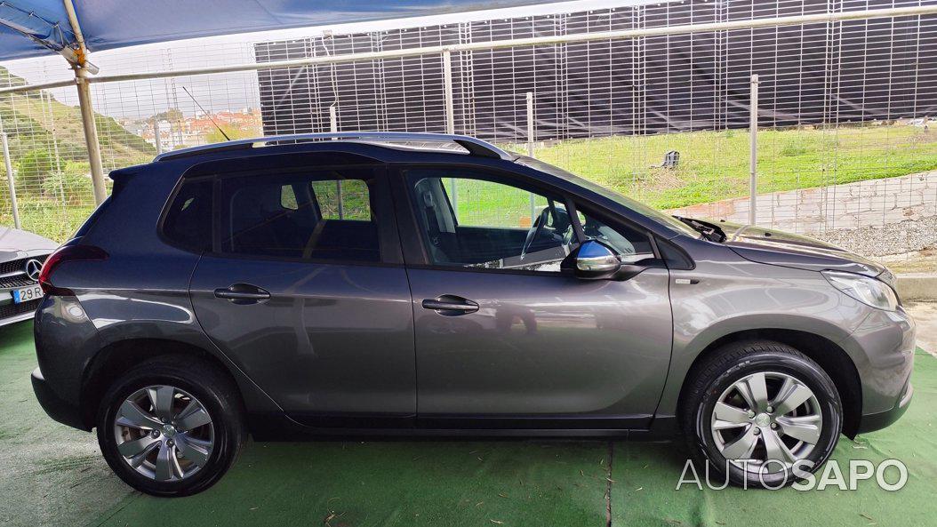 Peugeot 2008 1.6 BlueHDi Style de 2017