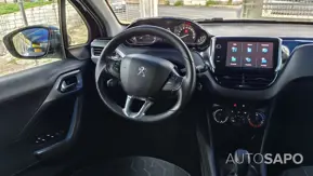 Peugeot 2008 1.6 BlueHDi Style de 2017