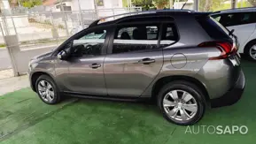 Peugeot 2008 1.6 BlueHDi Style de 2017