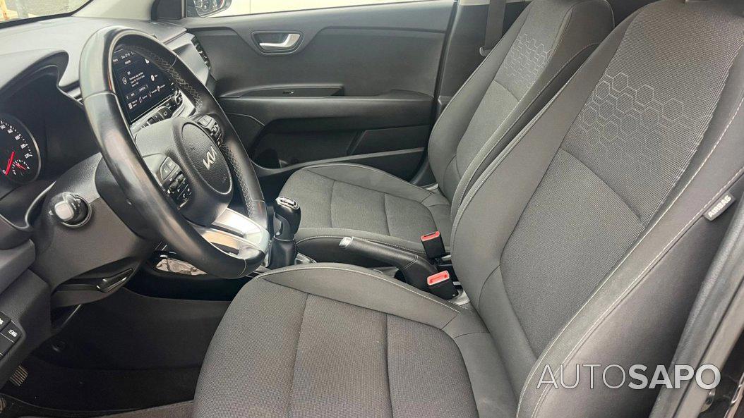 Kia Rio de 2023
