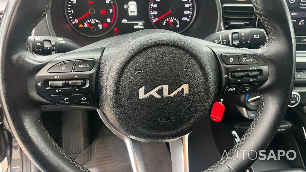 Kia Rio de 2023