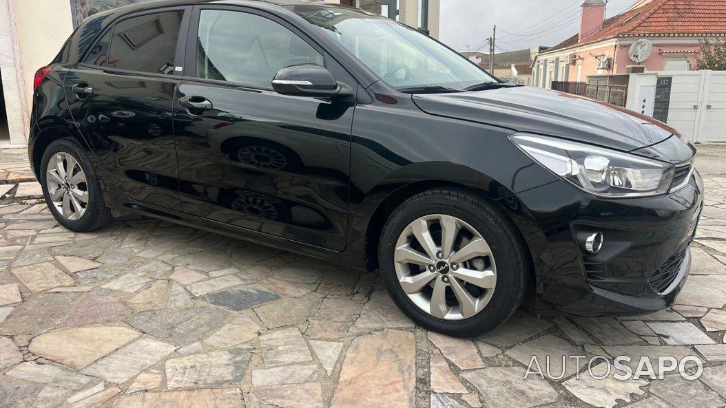Kia Rio de 2023