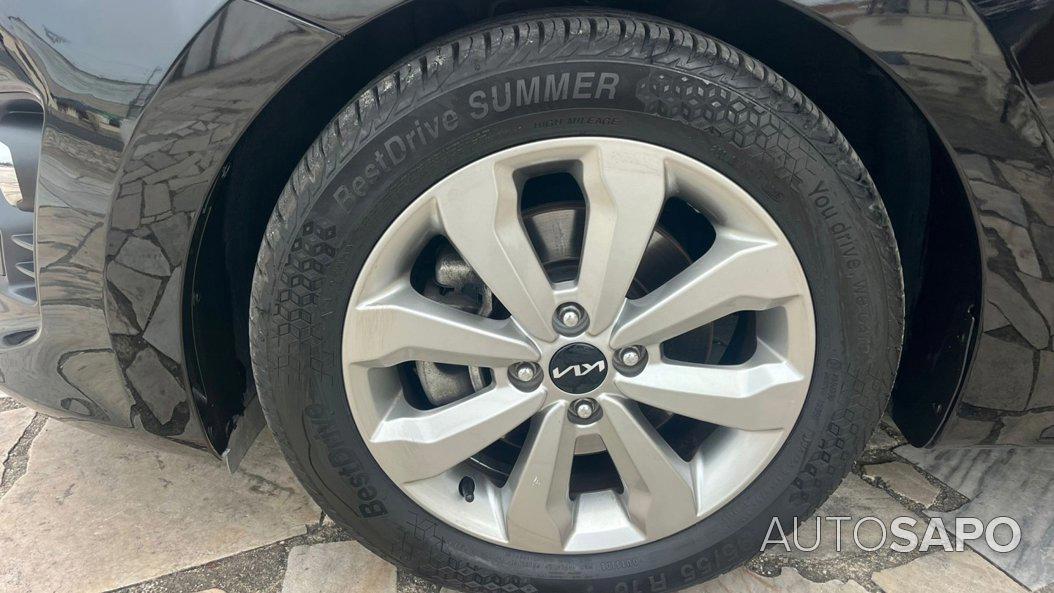 Kia Rio de 2023
