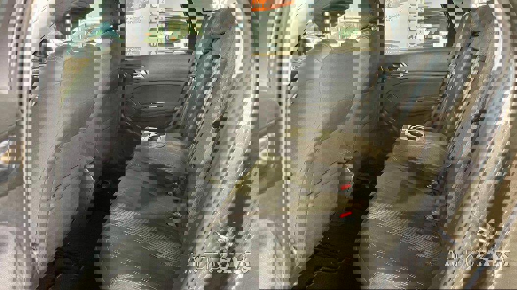 Peugeot 308 1.2 PureTech Allure Pack EAT8 de 2021