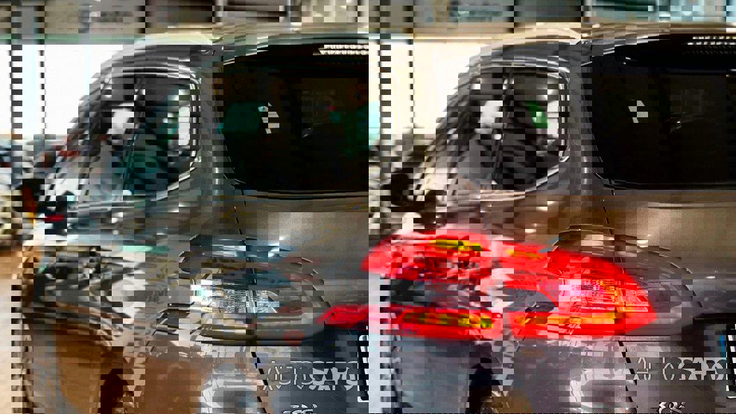 Peugeot 308 1.2 PureTech Allure Pack EAT8 de 2021