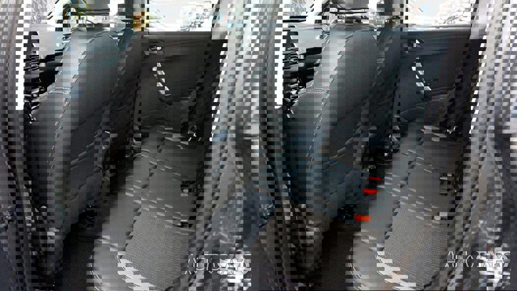 Peugeot 2008 1.2 PureTech Allure de 2019