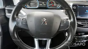 Peugeot 2008 1.2 PureTech Allure de 2019