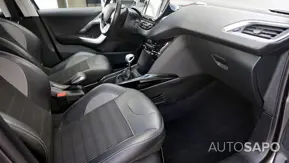 Peugeot 2008 1.2 PureTech Allure de 2019