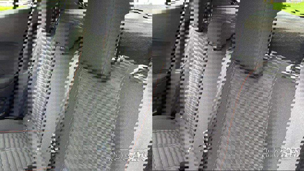 Peugeot 2008 1.5 BlueHDi Active Pack de 2021