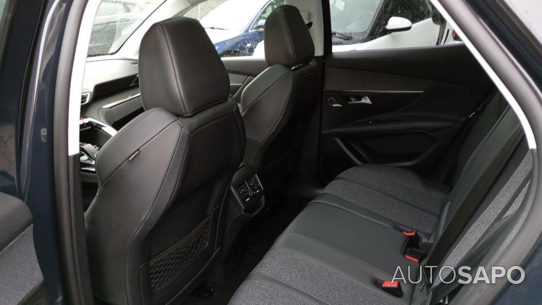 Peugeot 3008 1.2 PureTech Allure Pack EAT8 de 2020