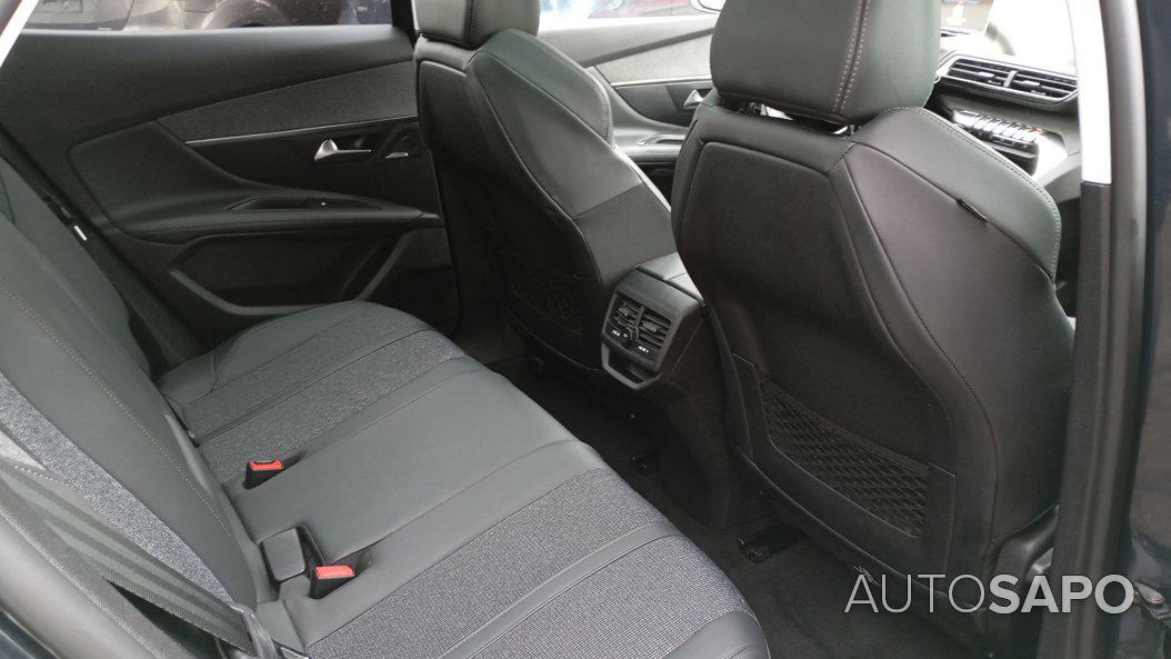 Peugeot 3008 1.2 PureTech Allure Pack EAT8 de 2020