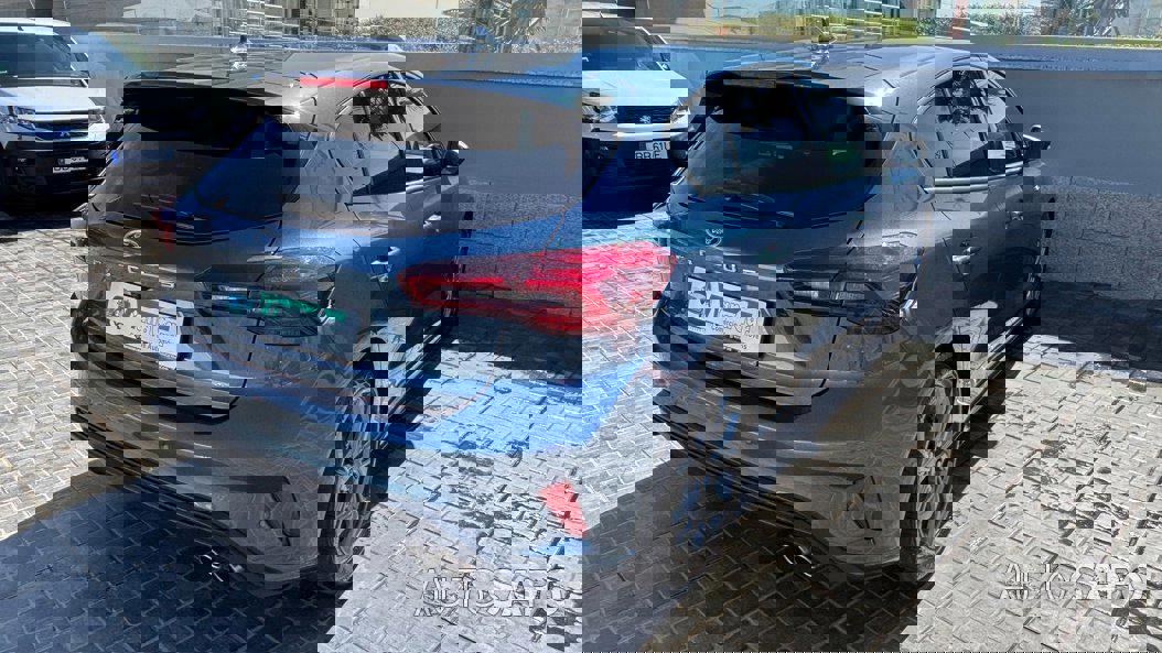 Ford Focus 1.0 EcoBoost MHEV ST-Line X de 2025