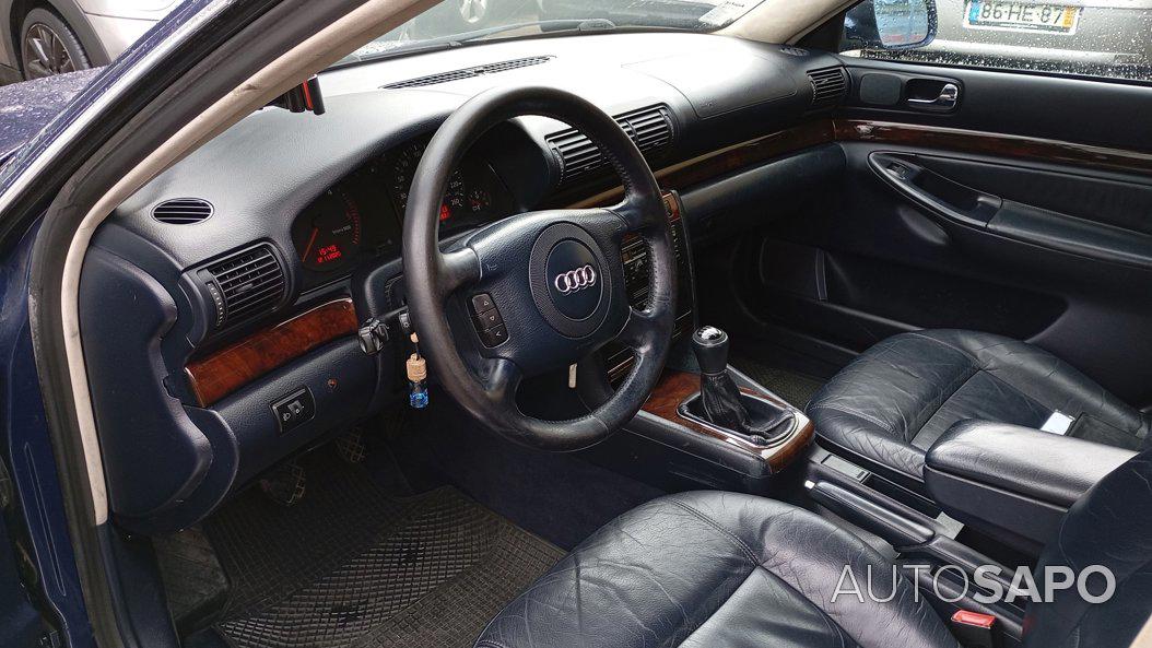 Audi A4 2.5 TDi Exclusive de 1999