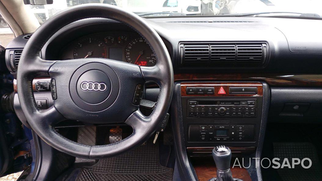 Audi A4 2.5 TDi Exclusive de 1999