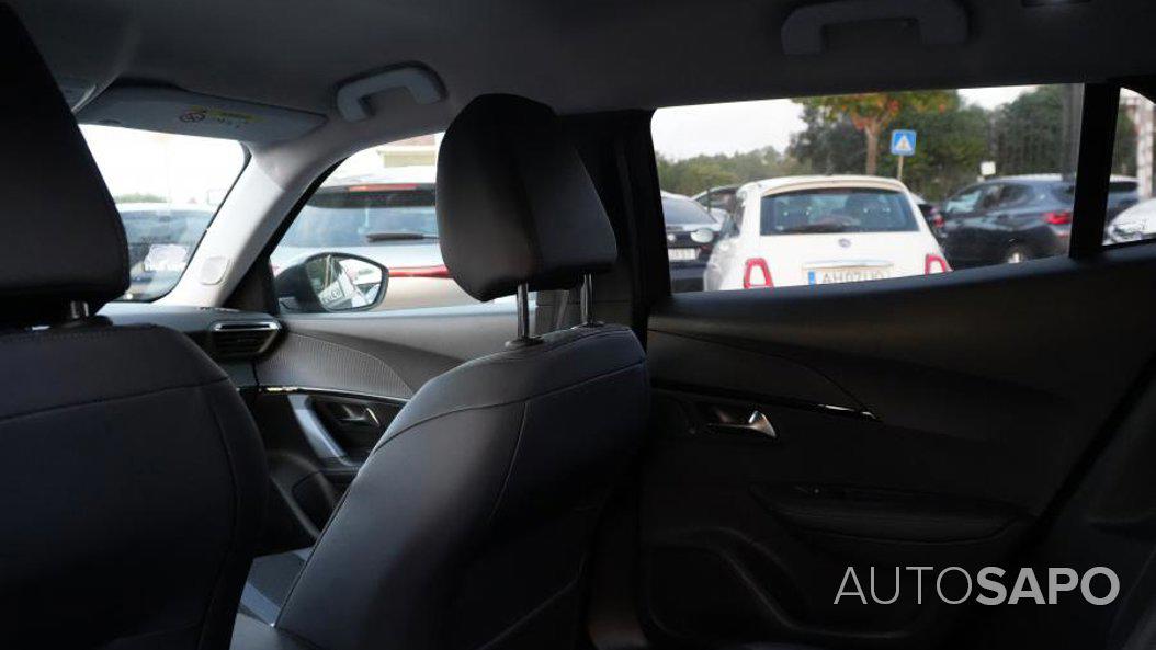 Peugeot 2008 1.2 PureTech Allure de 2020