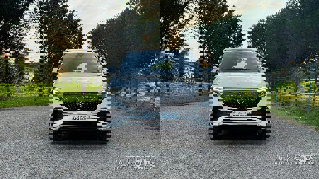 Mercedes-Benz EQA 250+ AMG Line de 2025
