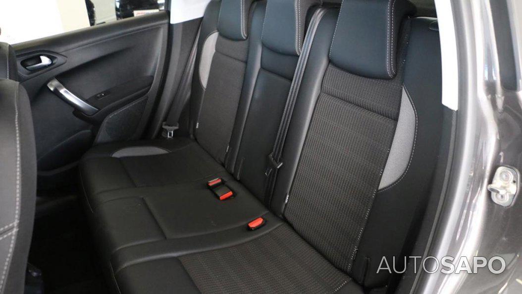 Peugeot 2008 1.5 BlueHDi Allure de 2018