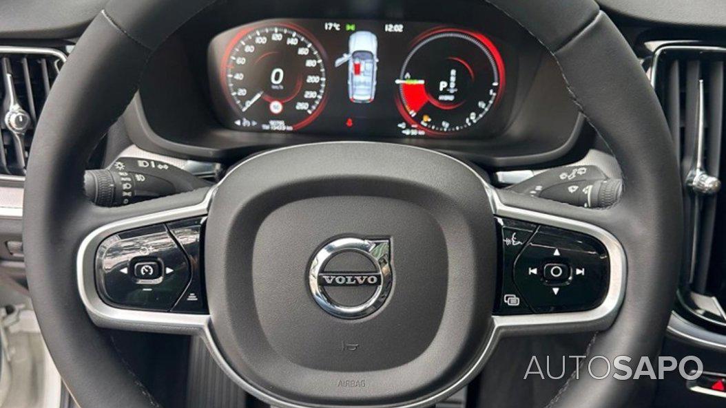 Volvo V60 2.0 T8 AWD TE R-Design de 2021