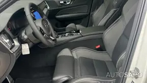 Volvo V60 2.0 T8 AWD TE R-Design de 2021