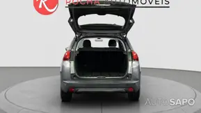 Peugeot 2008 1.2 PureTech Allure EAT6 de 2016