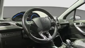 Peugeot 2008 1.2 PureTech Allure EAT6 de 2016