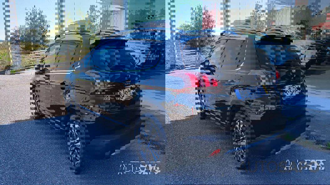 Peugeot 2008 1.2 PureTech Allure de 2016