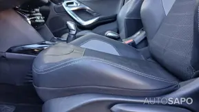 Peugeot 2008 1.2 PureTech Allure de 2016