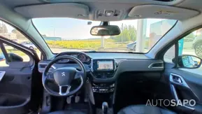 Peugeot 2008 1.2 PureTech Allure de 2016