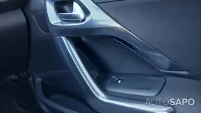 Peugeot 2008 1.2 PureTech Allure de 2016