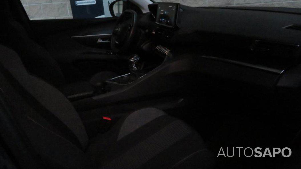 Peugeot 3008 1.5 BlueHDi Active Pack de 2021