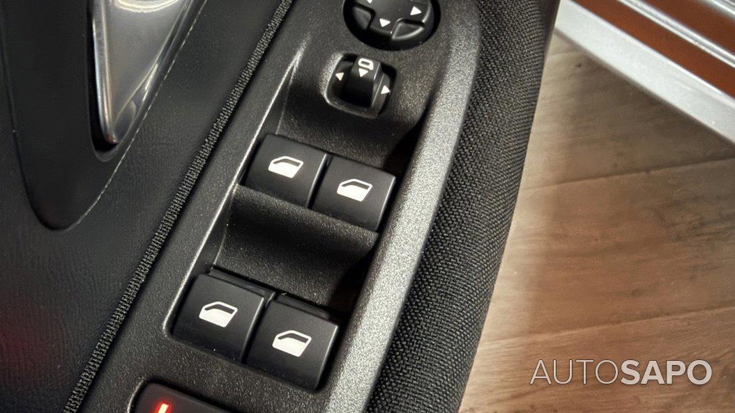 Peugeot E-208 de 2022