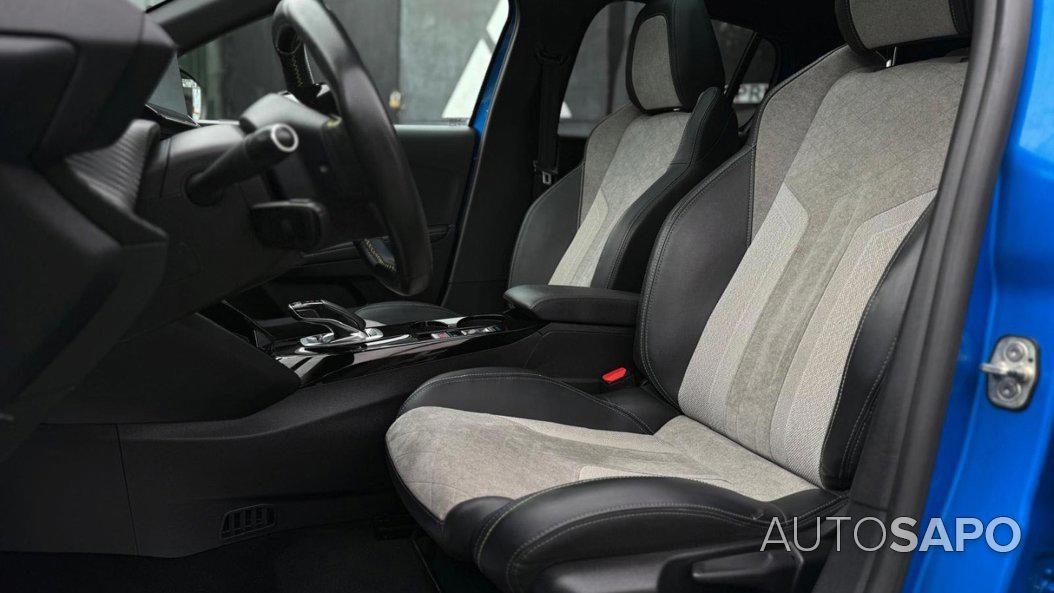 Peugeot E-208 GT de 2021