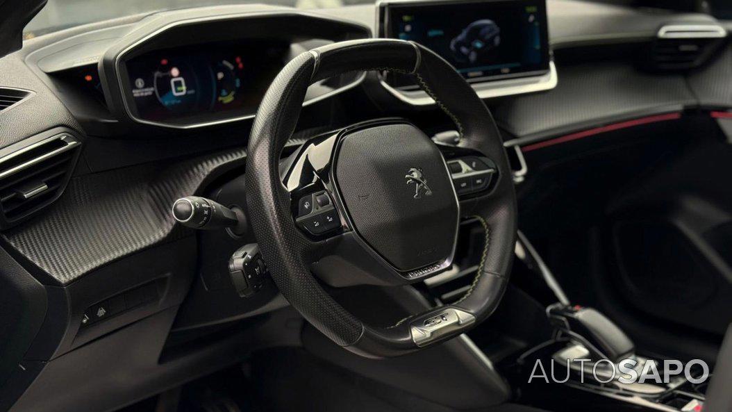 Peugeot E-208 GT de 2021